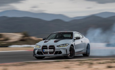 2023 BMW M4 CSL Front Three-Quarter Wallpapers 450x275 (14)