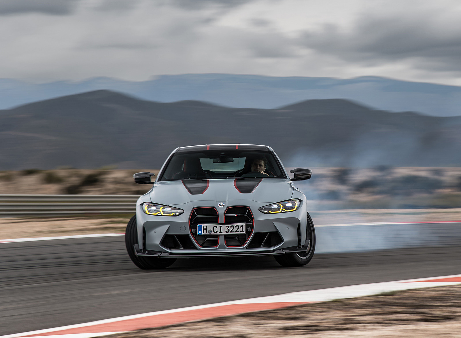 2023 BMW M4 CSL Front Wallpapers (2)