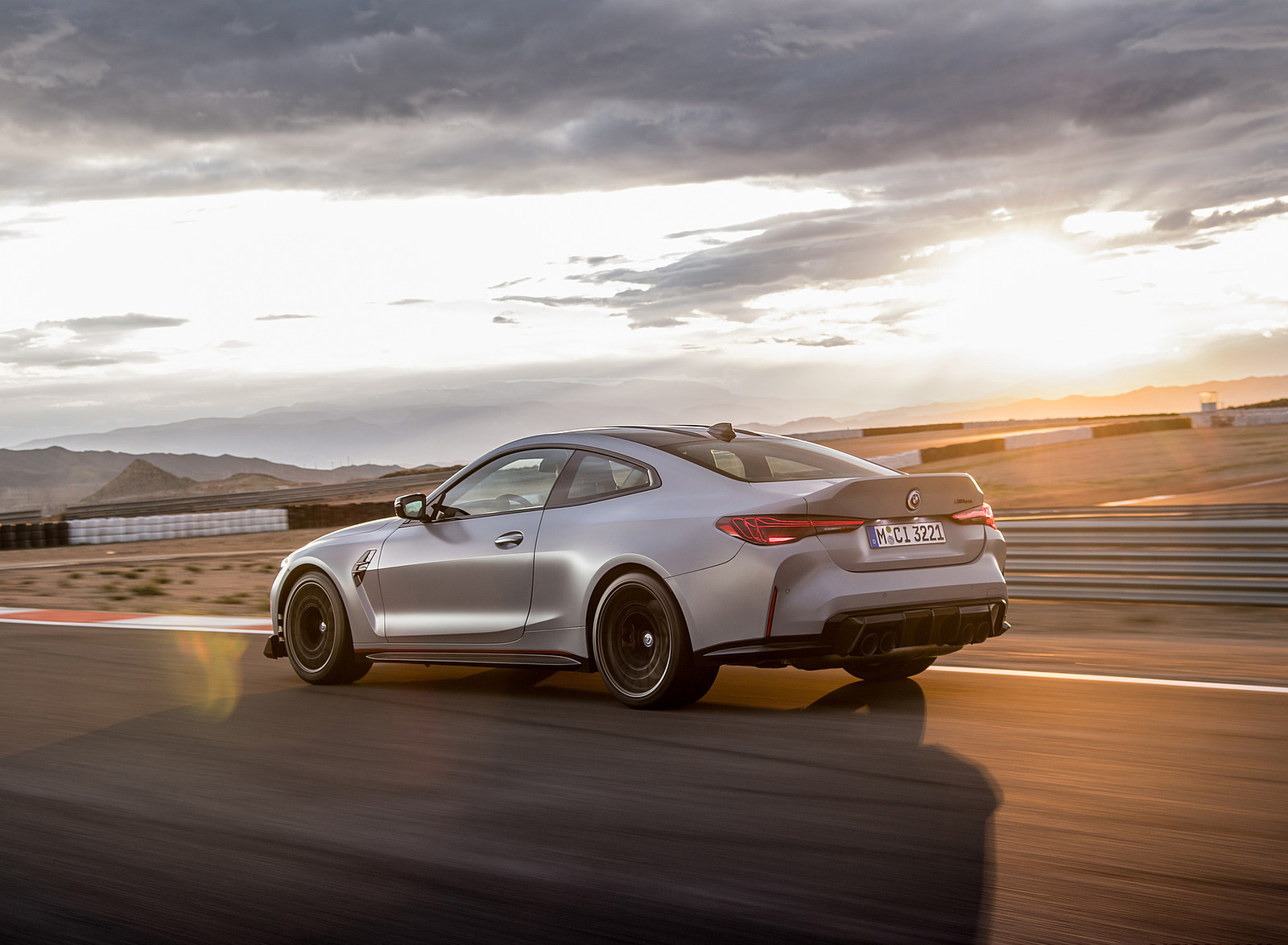 2023 BMW M4 CSL Rear Three-Quarter Wallpapers (7)