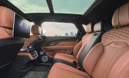 2023 Bentley Bentayga Extended Wheelbase Artistic (Color: Portofino) Interior Rear Seats Wallpapers 450x275 (12)