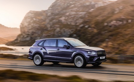 2023 Bentley Bentayga Extended Wheelbase Front Three-Quarter Wallpapers 450x275 (94)