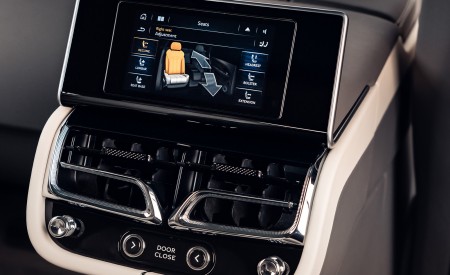 2023 Bentley Bentayga Extended Wheelbase Interior Detail Wallpapers 450x275 (110)