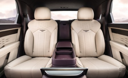 2023 Bentley Bentayga Extended Wheelbase Interior Rear Seats Wallpapers 450x275 (113)