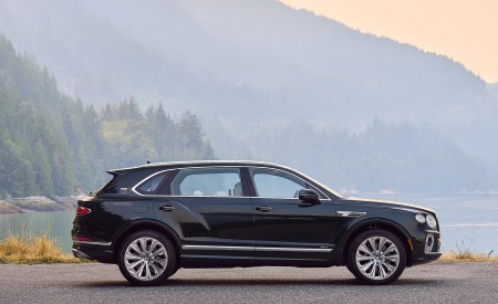 2023 Bentley Bentayga Extended Wheelbase Serene (Color: Cumbrian Green) Side Wallpapers 450x275 (52)
