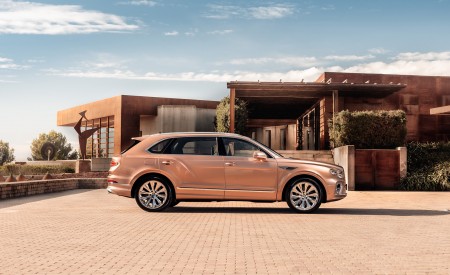 2023 Bentley Bentayga Extended Wheelbase Side Wallpapers 450x275 (105)