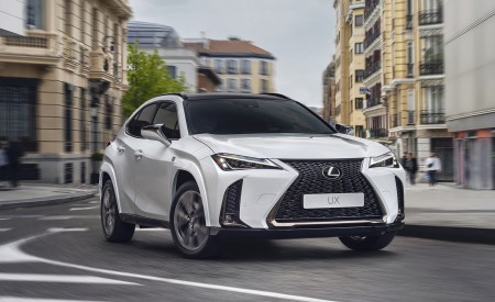 2023 Lexus UX 250h F Sport Front Three-Quarter Wallpapers 450x275 (3)
