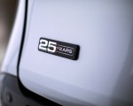 2023 Toyota Sienna 25th Anniversary Badge Wallpapers 150x120 (11)