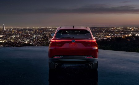 2023 Toyota Venza Nightshade Edition Rear Wallpapers 450x275 (3)