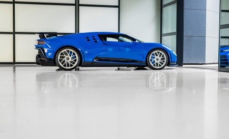 2022 Bugatti Centodieci First of Ten (Color: EB110 Blue) Side Wallpapers 450x275 (9)
