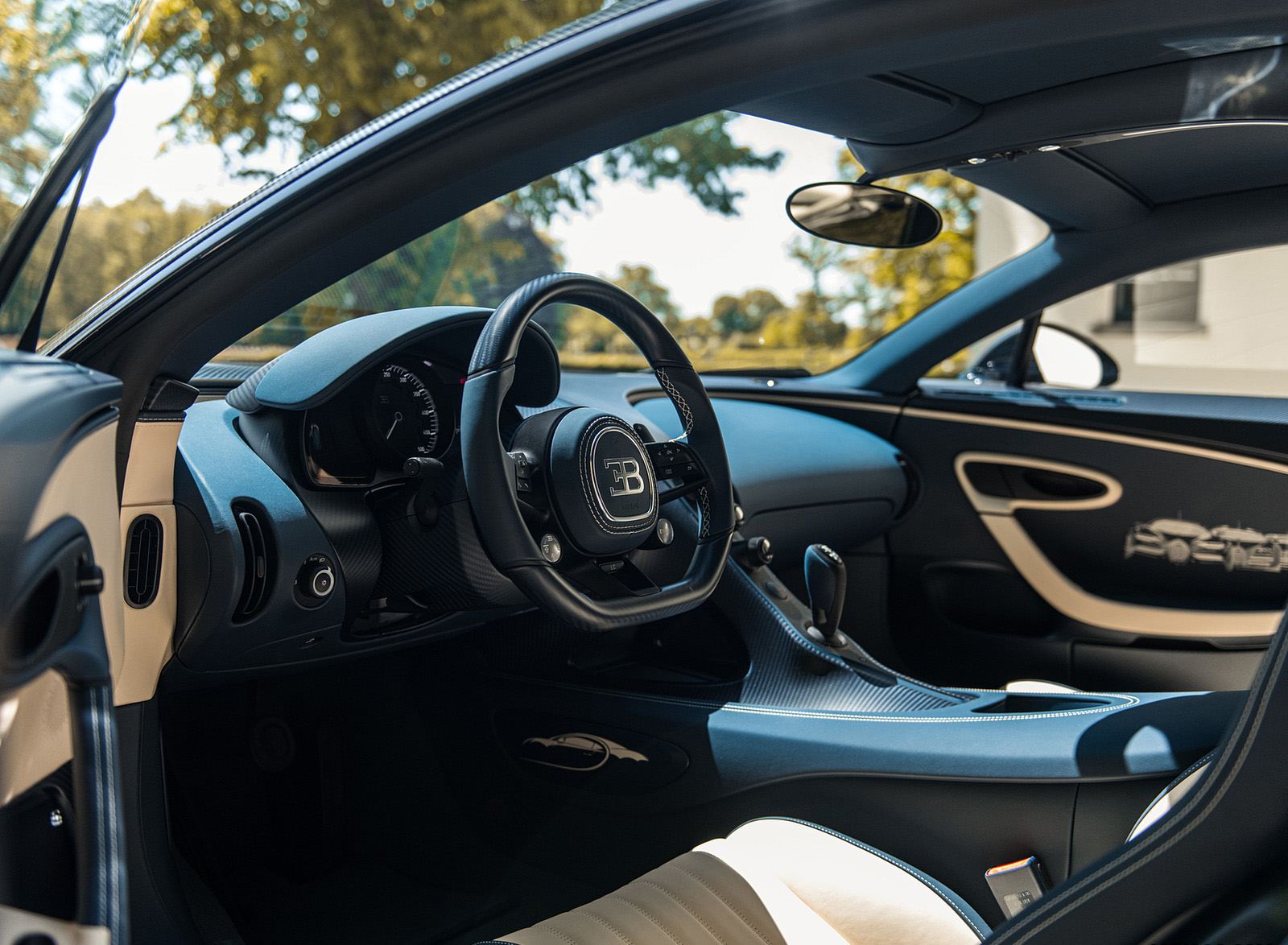 2022 Bugatti Chiron L’Ébé Interior Wallpapers (11)