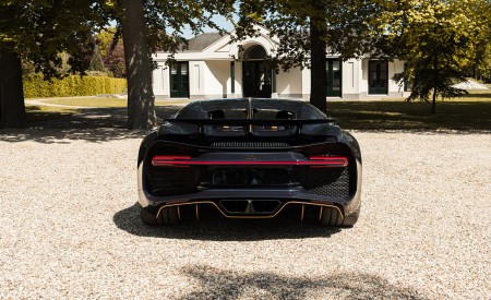 2022 Bugatti Chiron L’Ébé Rear Wallpapers 450x275 (3)