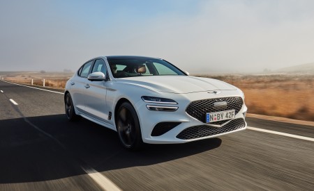 2022 Genesis G70 Sport with Luxury Pack Front Three-Quarter Wallpapers 450x275 (18)