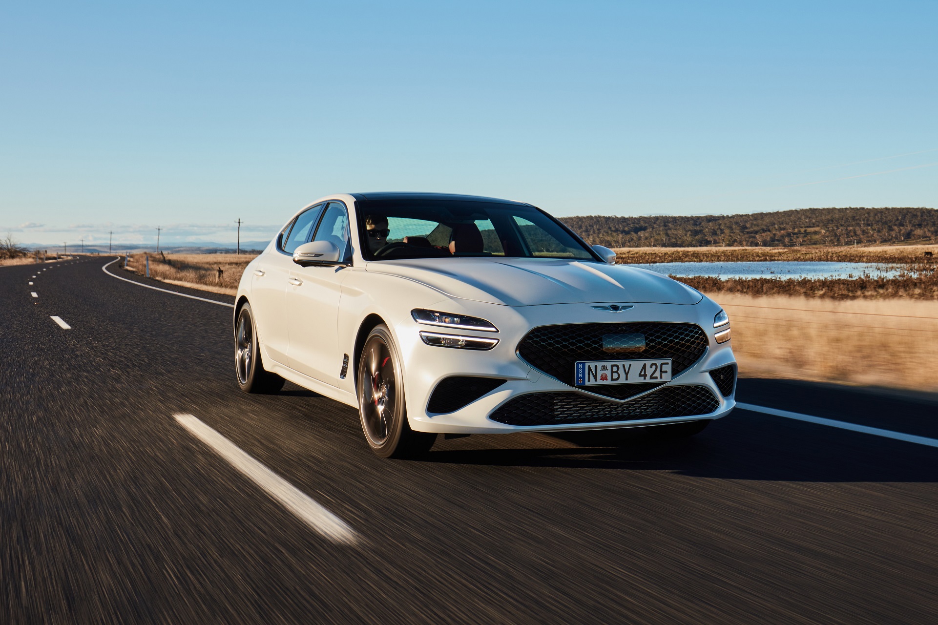 2022 Genesis G70 Sport with Luxury Pack Front Three-Quarter Wallpapers (15)