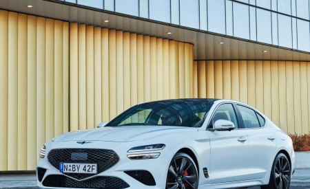 2022 Genesis G70 Sport with Luxury Pack Front Three-Quarter Wallpapers 450x275 (10)