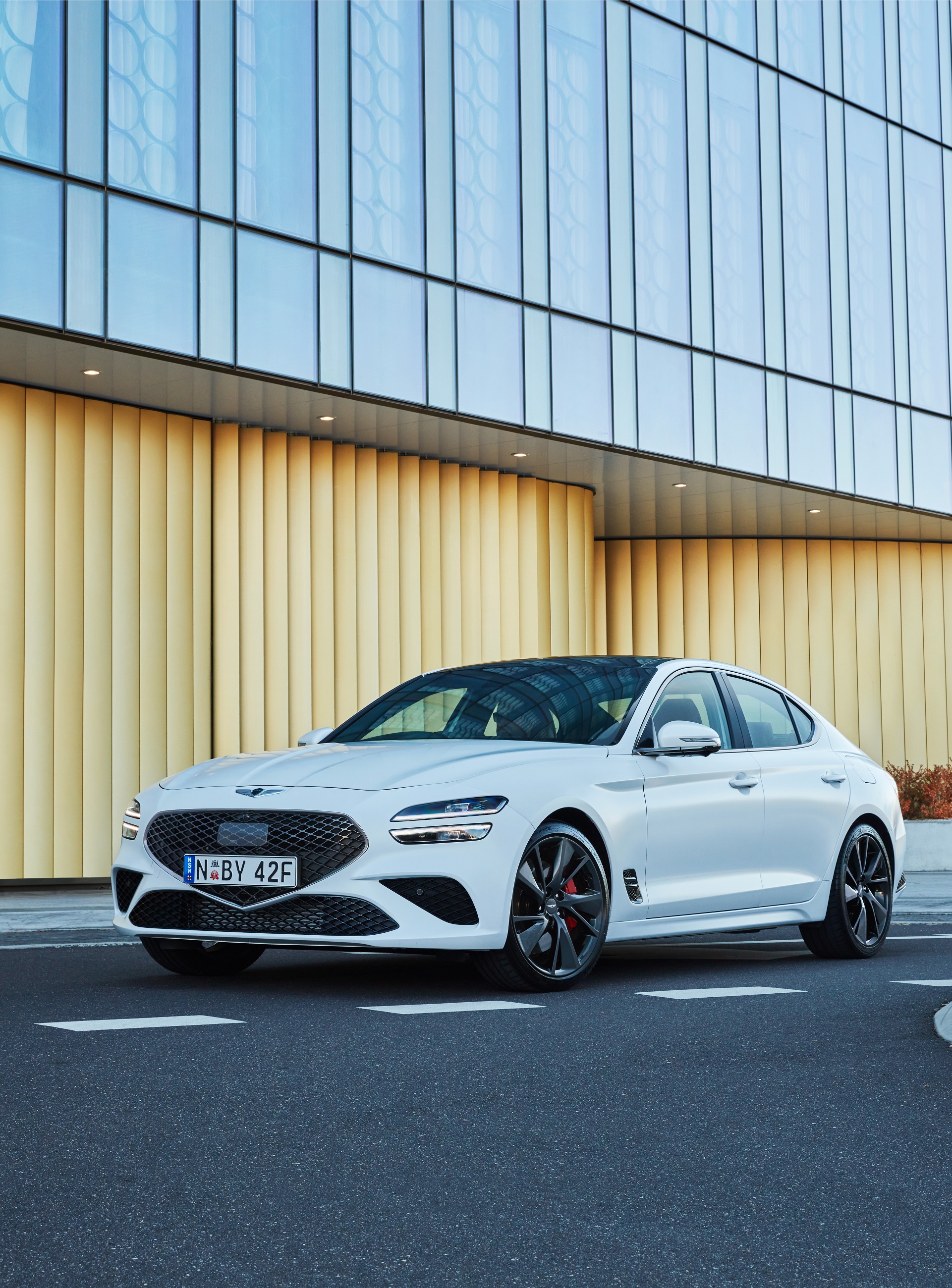 2022 Genesis G70 Sport with Luxury Pack Front Three-Quarter Wallpapers (10)