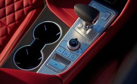 2022 Genesis G70 Sport with Luxury Pack Interior Detail Wallpapers 450x275 (54)