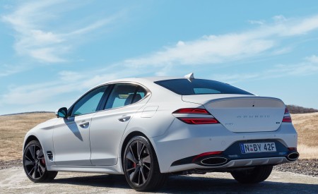2022 Genesis G70 Sport with Luxury Pack Rear Three-Quarter Wallpapers 450x275 (7)