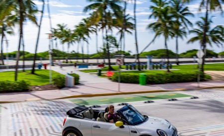 2022 Mini Cooper SE Convertible Concept Front Three-Quarter Wallpapers 450x275 (193)