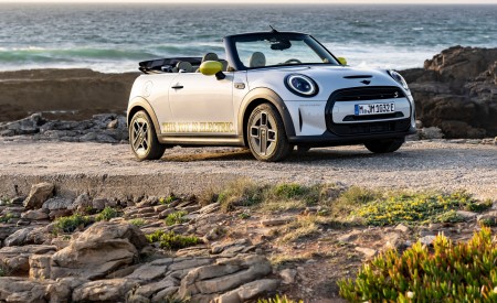 2022 Mini Cooper SE Convertible Concept Front Three-Quarter Wallpapers 450x275 (52)
