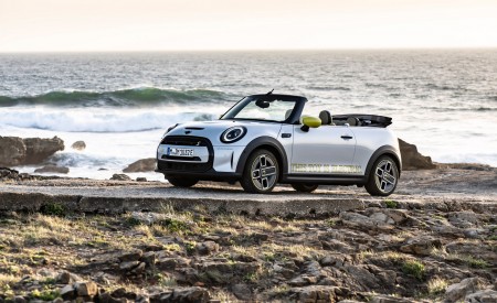 2022 Mini Cooper SE Convertible Concept Front Three-Quarter Wallpapers 450x275 (53)