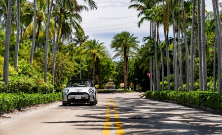 2022 Mini Cooper SE Convertible Concept Front Wallpapers  450x275 (225)