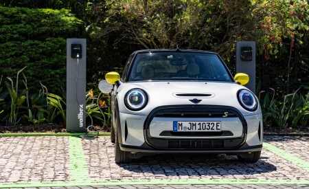 2022 Mini Cooper SE Convertible Concept Front Wallpapers  450x275 (99)