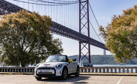 2022 Mini Cooper SE Convertible Concept Front Wallpapers 450x275 (62)