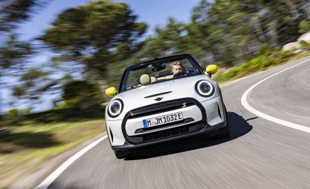 2022 Mini Cooper SE Convertible Concept Front Wallpapers  450x275 (2)