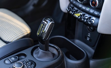 2022 Mini Cooper SE Convertible Concept Interior Detail Wallpapers 450x275 (154)