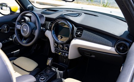 2022 Mini Cooper SE Convertible Concept Interior Wallpapers 450x275 (260)