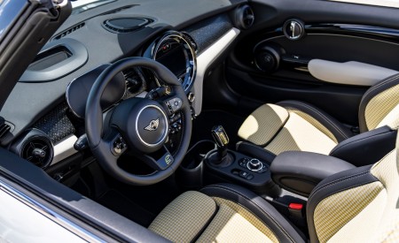 2022 Mini Cooper SE Convertible Concept Interior Wallpapers 450x275 (261)
