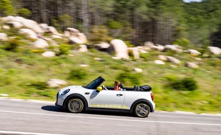 2022 Mini Cooper SE Convertible Concept Side Wallpapers 450x275 (7)