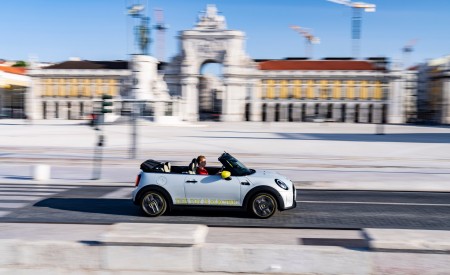 2022 Mini Cooper SE Convertible Concept Side Wallpapers  450x275 (36)