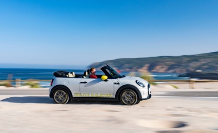 2022 Mini Cooper SE Convertible Concept Side Wallpapers 450x275 (28)