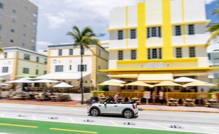 2022 Mini Cooper SE Convertible Concept Side Wallpapers  450x275 (198)