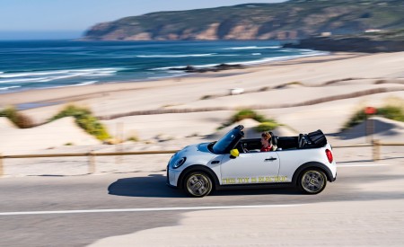 2022 Mini Cooper SE Convertible Concept Side Wallpapers 450x275 (29)