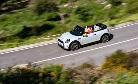 2022 Mini Cooper SE Convertible Concept Top Wallpapers 450x275 (9)