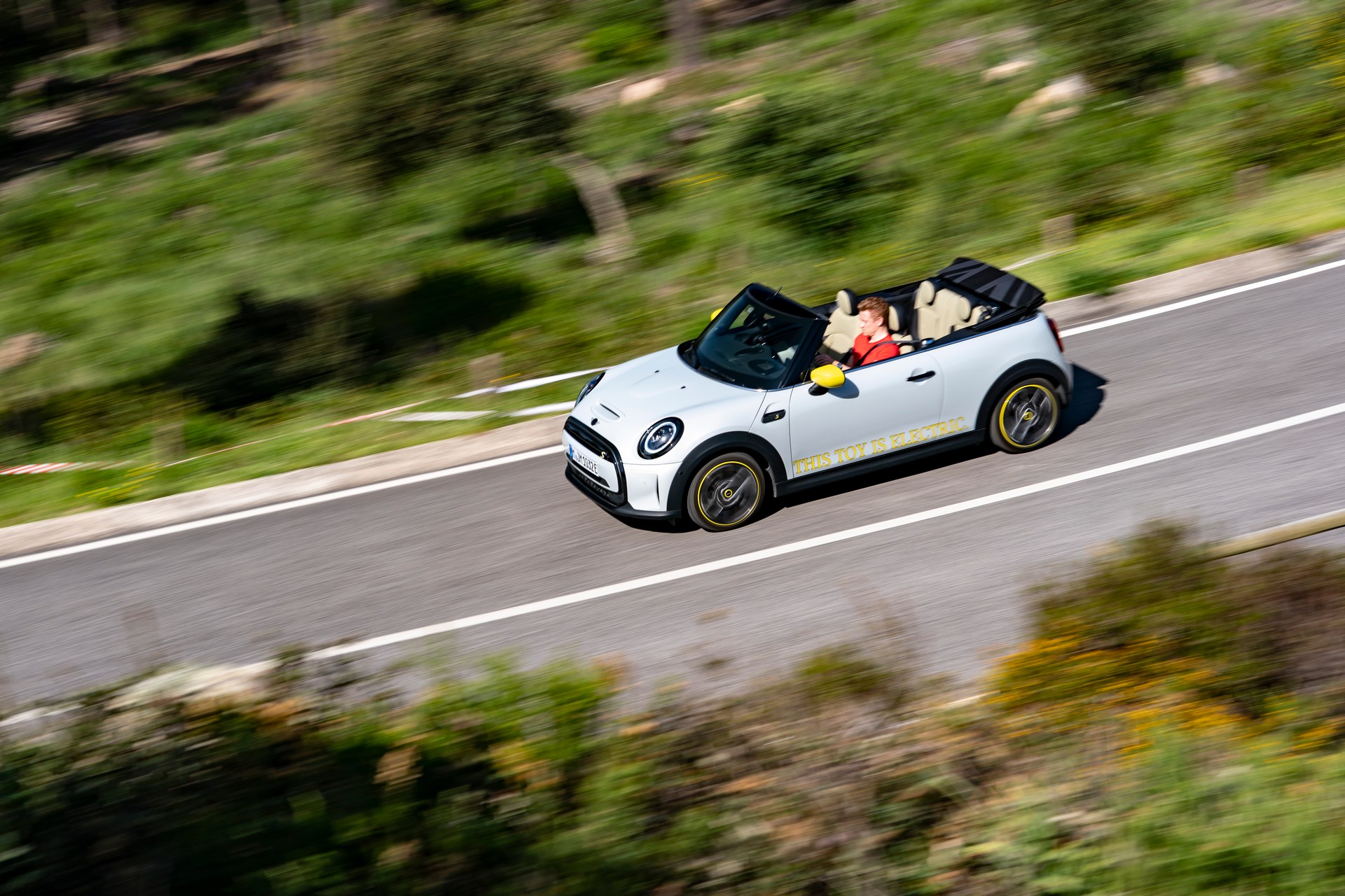 2022 Mini Cooper SE Convertible Concept Top Wallpapers (9)