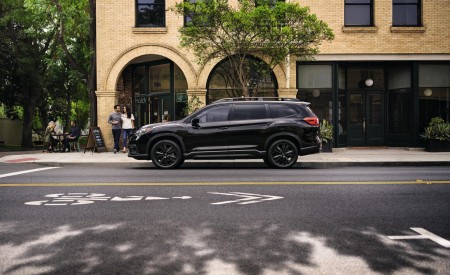 2022 Subaru Ascent Onyx Edition Side Wallpapers 450x275 (4)