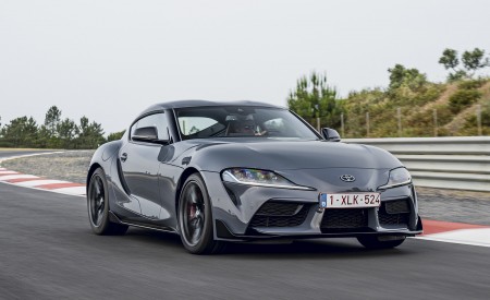 2022 Toyota GR Supra iMT Front Three-Quarter Wallpapers 450x275 (9)