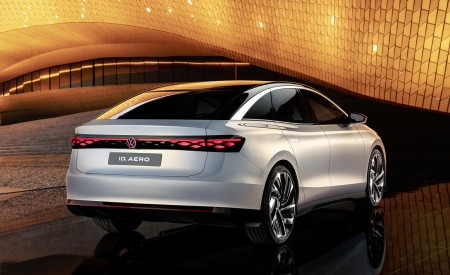 2022 Volkswagen ID. AERO Concept Rear Three-Quarter Wallpapers 450x275 (5)