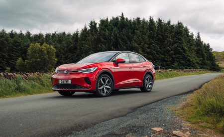 2022 Volkswagen ID.5 GTX UK version Front Three-Quarter Wallpapers  450x275 (10)