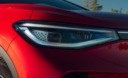 2022 Volkswagen ID.5 GTX UK version Headlight Wallpapers 450x275 (21)