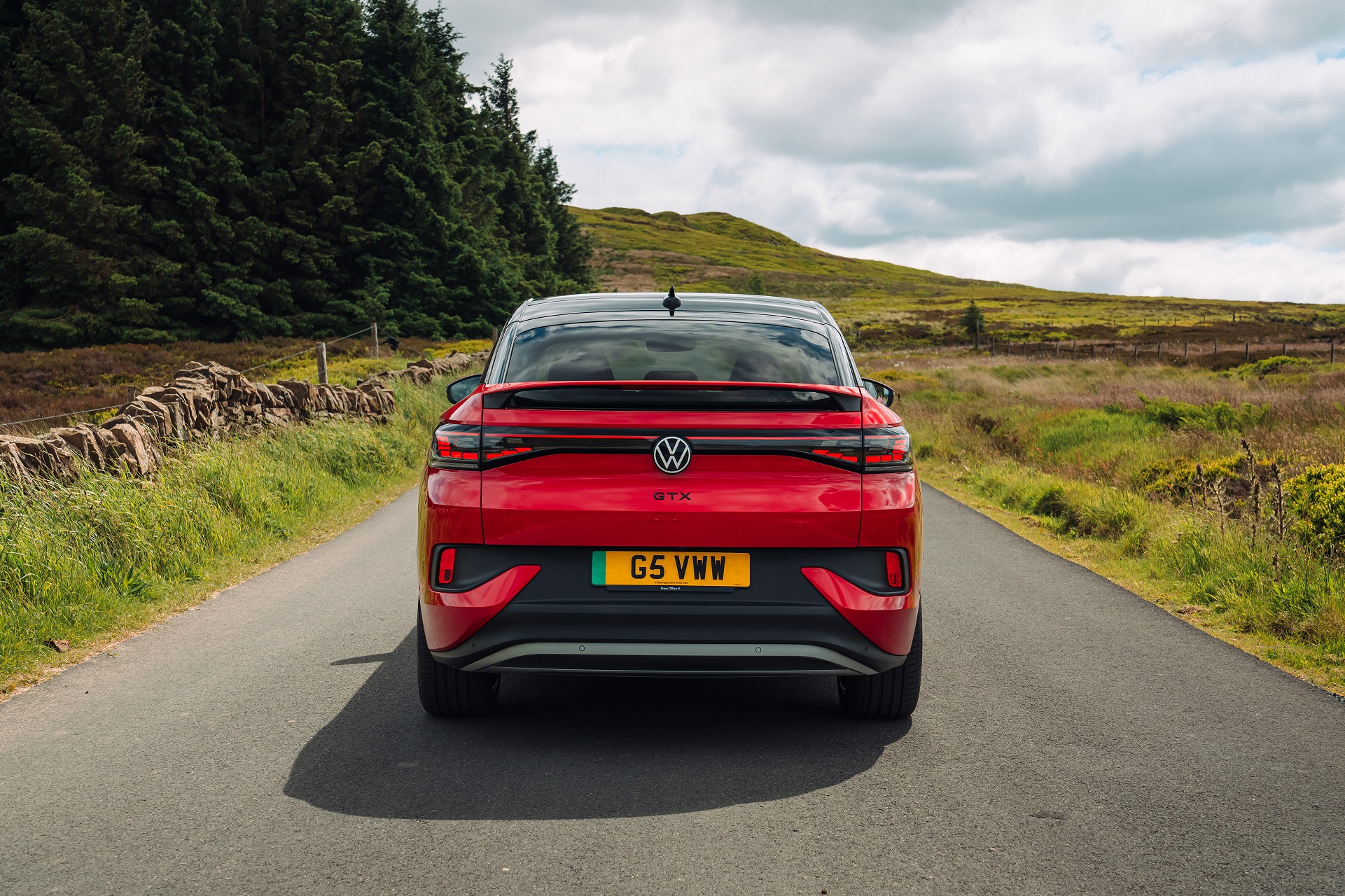 2022 Volkswagen ID.5 GTX (UK-Spec) Rear Wallpapers (5)