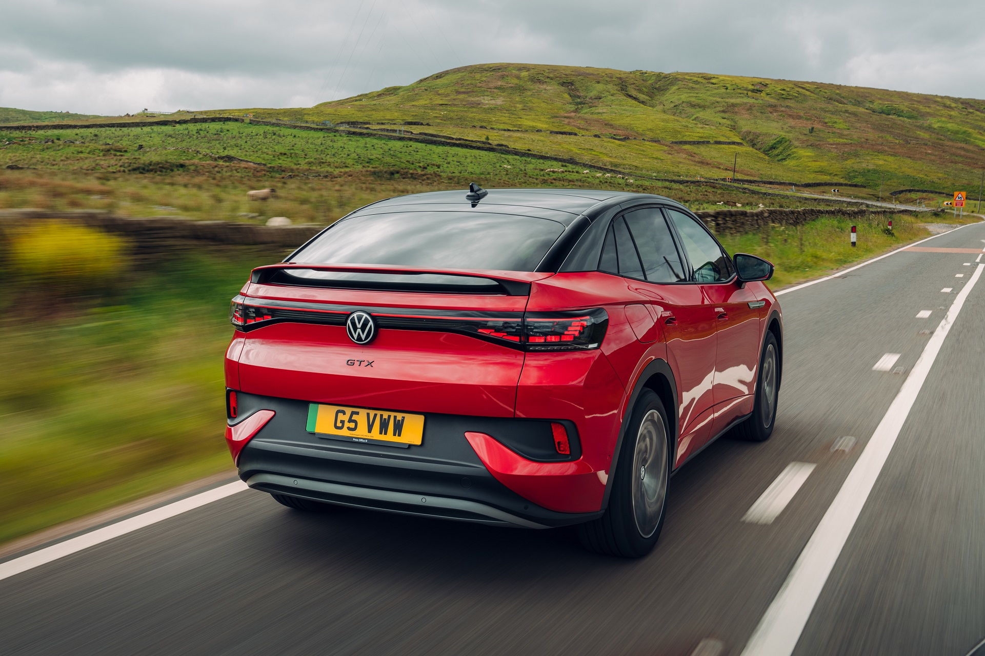 2022 Volkswagen ID.5 GTX (UK-Spec) Rear Wallpapers (7)