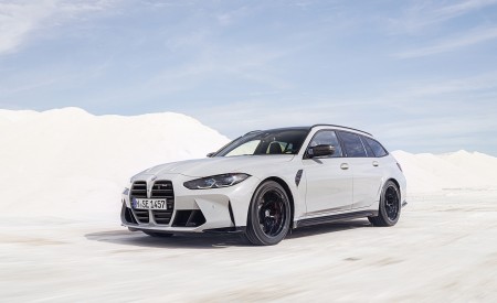 2023 BMW M3 Touring Front Three-Quarter Wallpapers  450x275 (65)
