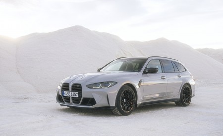 2023 BMW M3 Touring Front Three-Quarter Wallpapers 450x275 (68)