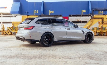 2023 BMW M3 Touring Rear Three-Quarter Wallpapers 450x275 (43)