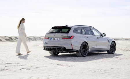 2023 BMW M3 Touring Rear Three-Quarter Wallpapers 450x275 (77)