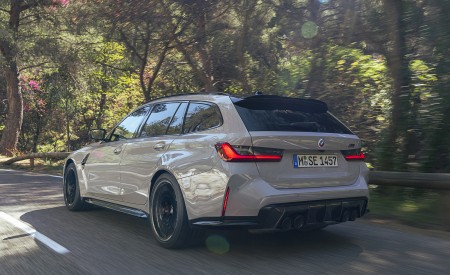 2023 BMW M3 Touring Rear Three-Quarter Wallpapers 450x275 (23)